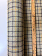 Carica l&#39;immagine nel visualizzatore di Gallery, Lana pettinata
