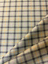 Carica l&#39;immagine nel visualizzatore di Gallery, Lana pettinata
