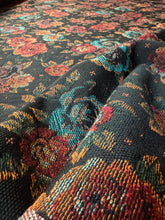 Carica l'immagine nel visualizzatore di Gallery, Jacquard in lana
