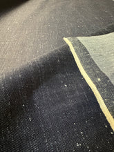 Carica l'immagine nel visualizzatore di Gallery, Jeans denim stellato

