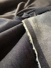 Carica l'immagine nel visualizzatore di Gallery, Jeans stretch 350g.
