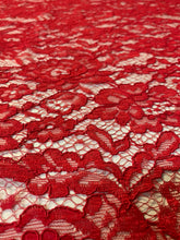 Carica l&#39;immagine nel visualizzatore di Gallery, Pizzo macramè
