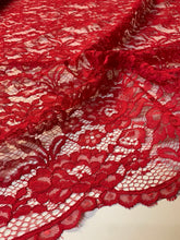Carica l&#39;immagine nel visualizzatore di Gallery, Pizzo macramè
