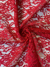 Carica l&#39;immagine nel visualizzatore di Gallery, Pizzo macramè
