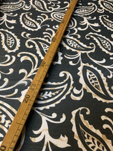 Carica l&#39;immagine nel visualizzatore di Gallery, Chiffon increspato
