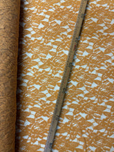 Carica l&#39;immagine nel visualizzatore di Gallery, Pizzo di velluto
