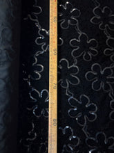 Carica l'immagine nel visualizzatore di Gallery, Velluto jacquard in cotone e seta Baroli
