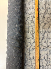 Carica l'immagine nel visualizzatore di Gallery, Voile operato
