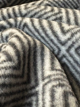 Carica l'immagine nel visualizzatore di Gallery, Pile
