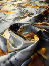 Carica l'immagine nel visualizzatore di Gallery, Raso mano seta
