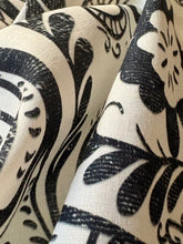 Carica l'immagine nel visualizzatore di Gallery, Mussola di cotone
