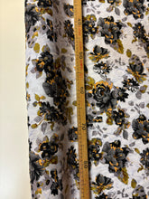 Carica l'immagine nel visualizzatore di Gallery, Viscosa operata
