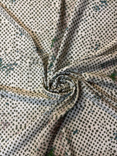 Carica l'immagine nel visualizzatore di Gallery, Lyocell
