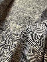 Carica l'immagine nel visualizzatore di Gallery, Gabardine di cotone stretch
