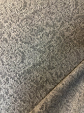 Carica l'immagine nel visualizzatore di Gallery, Lana jacquard

