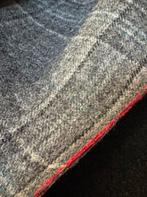 Carica l'immagine nel visualizzatore di Gallery, Jeans di lana double
